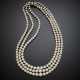 Three strand graduated cultured pearl necklace with white gold diamond clasp in all ct. 1.60 circa - photo 1