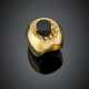 ALBERTO ZORZI | Yellow gold diamond and onyx ring - фото 1