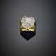 Bi-coloured gold ring with a heart shape paste pavé - Foto 1
