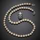 Lot comprising cm 63.80 circa pearl necklace white gold sapphire clasp - Foto 1