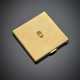 FRATELLI CACCHIONE | Yellow gold chiselled gold cigarette case with crest - Foto 1
