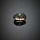 Yellow gold and iron memorial ring with carré emerald - Foto 1