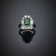 Step cut ct. 1.40 circa emerald with round and baguette diamond white gold ring - Foto 1