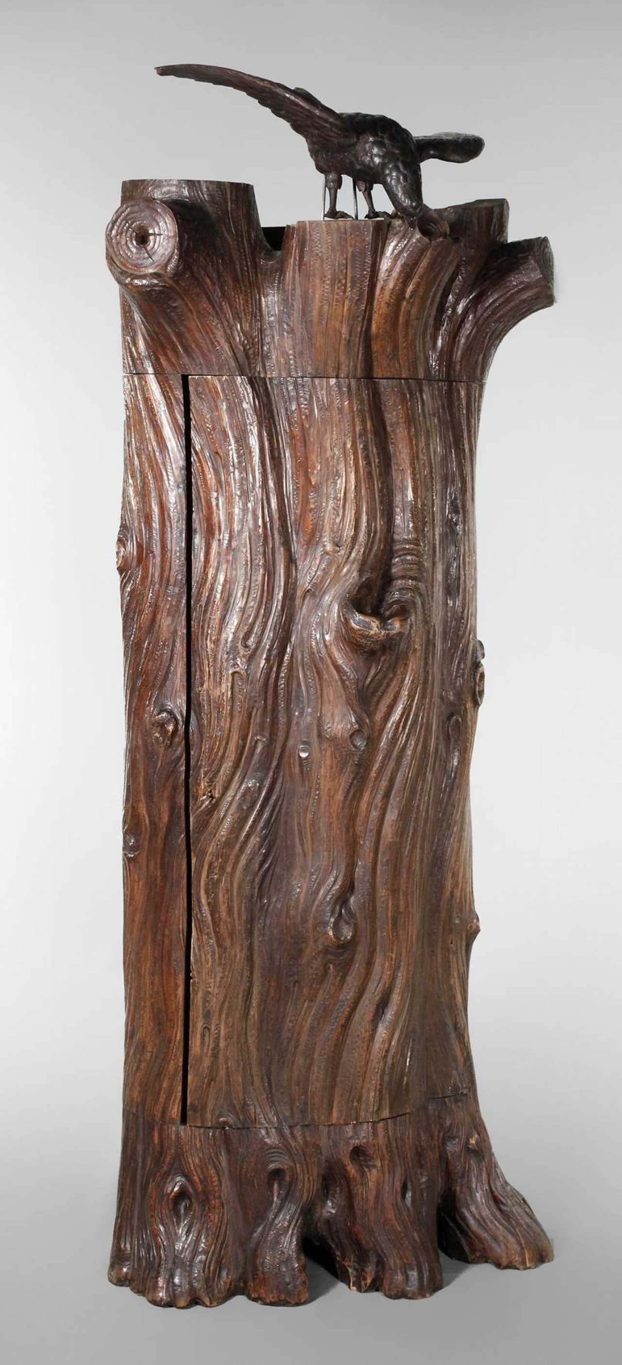 Auktion Königlicher Waffenschrank — online kaufen. Auktionskatalog