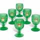 SIX GREEN GLASS GOBLETS FROM A BANQUET SERVICE - Foto 1