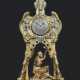 A FRENCH 'ORIENTALIST' GILT AND SILVERED-BRONZE MANTLE CLOCK - Foto 1