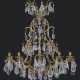 A FRENCH ORMOLU AND ROCK CRYSTAL TEN-LIGHT CHANDELIER - Foto 1
