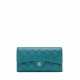 CHANEL. A TURQUOISE CAVIAR LEATHER CLASSIC WALLET WITH SILVER HARDWARE - Foto 1
