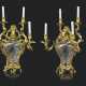 Baccarrat. A PAIR OF FRENCH ORMOLU-MOUNTED CUT-CRYSTAL-GLASS FOUR-LIGHT... - Foto 1