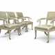 A SET OF FOUR REGENCY WHITE-PAINTED OPEN ARMCHAIRS - Foto 1
