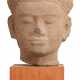Kopf einer meditierenden Khmer Gottheit - Foto 1