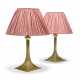 A PAIR OF ENGLISH LACQUERED-BRASS TABLE LAMPS - Foto 1
