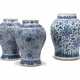 THREE CHINESE BLUE AND WHITE VASES - фото 1