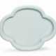 A SMALL PALE GREENISH-BLUE-GLAZED QUADRILOBED TRAY - Foto 1