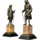 A PAIR OF FRENCH BRONZE FIGURES OF VOLTAIRE AND ROUSSEAU - Foto 1