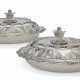Tiffany & Co.. A PAIR OF AMERICAN SILVER ENTRÉE DISHES AND COVERS - Foto 1