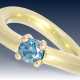 Ring: äußerst massiver und hochwertiger Goldschmiedering mit blauem Farbdiamant - photo 1