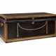 A CHINESE-EXPORT CLOSE-NAIL BRASS-MOUNTED BLACK LEATHER TRUNK - фото 1
