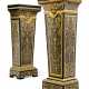 Boulle, Andre-Charles. A PAIR OF FRENCH ORMOLU-MOUNTED CUT-BRASS INLAID TORTOISESHELL ‘BOULLE’ EBONY AND EBONISED MARQUETRY PEDESTALS - Foto 1
