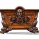 A LARGE EARLY VICTORIAN WALNUT AND BURR WALNUT WINE COOLER - Foto 1
