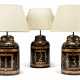 A SET OF THREE BLACK AND GILT TOLE TEA-CANISTER TABLE LAMPS - Foto 1