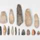Konvolut von 19 prähistorischen Steinwerkzeugen - Foto 1