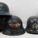 Luftschutz: Sammlung von 5 Helmen. - Foto 1