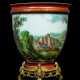 Baccarat Glasshouse. A FRENCH ORMOLU-MOUNTED AND POLYCHROME-PAINTED OPALINE VASE - Foto 1