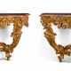 A PAIR OF LOUIS XV GILTWOOD CONSOLE TABLES - Foto 1