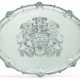 Crouch, John. A GEORGE III SILVER TWO-HANDLED TRAY - Foto 1