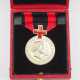 Württemberg: Karl-Olga-Medaille für Verdienste um das Rote Kreuz, in Silber, im Etui. - Foto 1