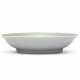 A FINE CELADON-GLAZED DISH - Foto 1