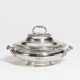 Paris. Lidded silver bowl with rocaille handle - Foto 1