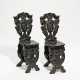 Upper Italy. Pair of wooden board chairs decorated with grotesques - Foto 1
