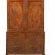 A GEORGE III MAHOGANY LINEN PRESS - Foto 1