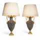 A PAIR OF RUSSIAN ORMOLU-MOUNTED GRAY AND WHITE SCAGLIOLA VASES, MOUNTED AS LAMPS - Foto 1