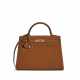HERMÈS. A NATUREL CHAMONIX LEATHER SELLIER KELLY 32 WITH GOLD HARDWARE - Foto 1