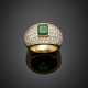 Octagonal ct. 1.10 circa step cut emerald and diamond pavé bi-coloured gold ring - Foto 1