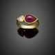 Pear cabochon ruby and heart shape diamond bi-coloured gold ring - фото 1