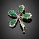 Diamonds and emerald white gold four-leaf clover brooch - Foto 1