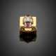 Round diamond and carré ruby yellow gold ring - Foto 1