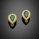Round diamond and pear emerald yellow gold cluster earrings - Foto 1