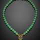 Crypto crystalline green quartz bead necklace with ct. 2.50 circa emerald and diamond yellow gold central - фото 1