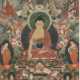 Thangka mit Darstellung des Buddha Shakyamuni flankiert von Maudgalyayana und Sariputra mit Montierung - Foto 1