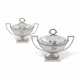 Ellerton, Thomas. A PAIR OF GEORGE III SILVER SAUCE TUREENS AND COVERS - фото 1