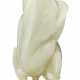 A WHITE JADE CARVING OF A MAGNOLIA FLOWER - Foto 1