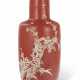 A CORAL-GROUND 'PRUNUS BRANCH' ROULEAU VASE - фото 1