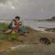 Karl Raupp, Bäuerin mit Kind am Ufer des Chiemsees - фото 1