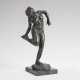 Bronze-Skulptur 'Danseuse regardant la plante de son pied droit (4. Zustand)'. Edgar Degas, nach - Foto 1