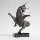 Bronze-Skulptur 'Tanzender Stier'. Wim Steins - Foto 1